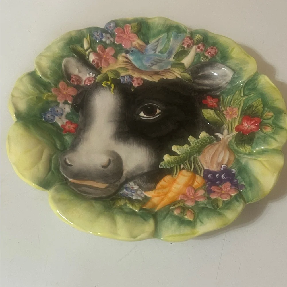 Fitz and Floyd Country Chic Handcrafted Detailed Plate with cow bird & flowers - Picture 1 of 6